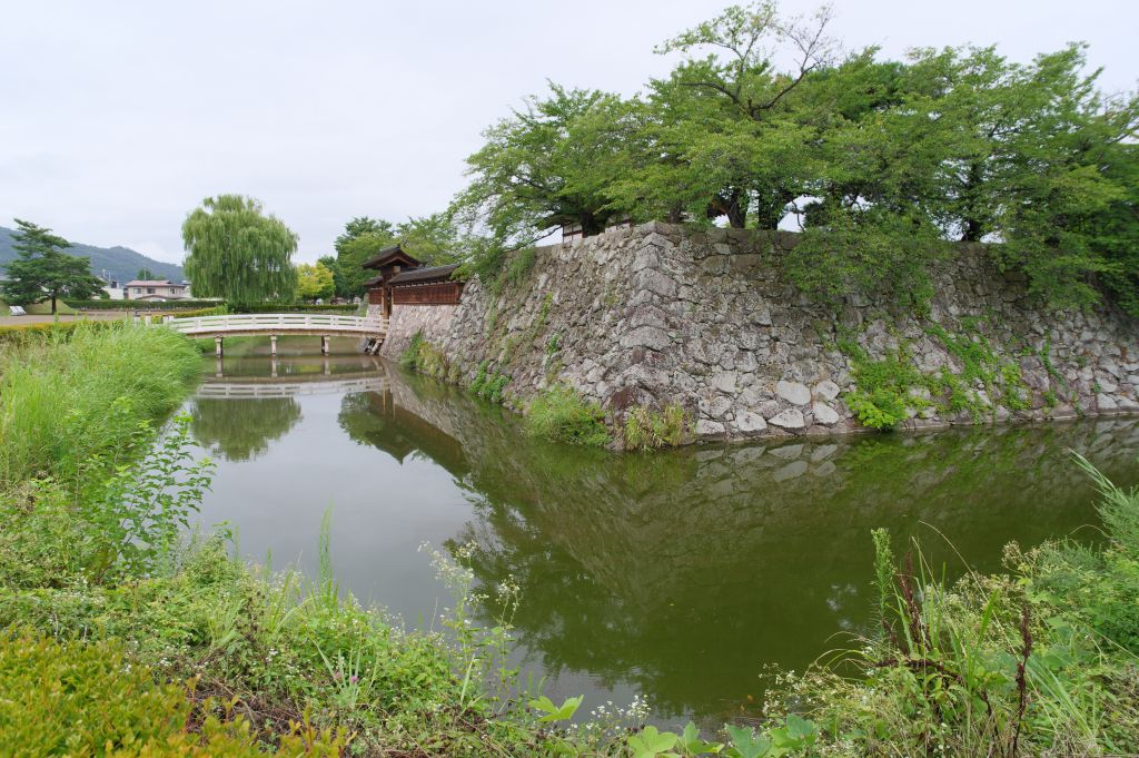 松代城・内堀と太鼓門橋