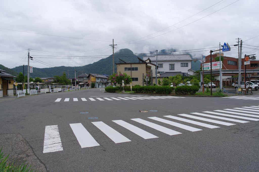 旧松代駅・駅前交差点