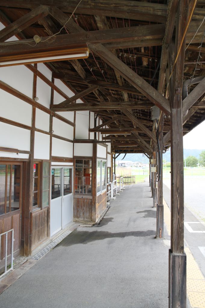 旧松代駅・ホーム