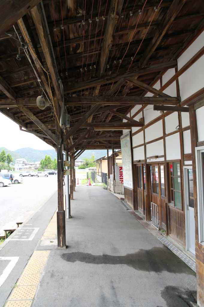 旧松代駅・ホーム