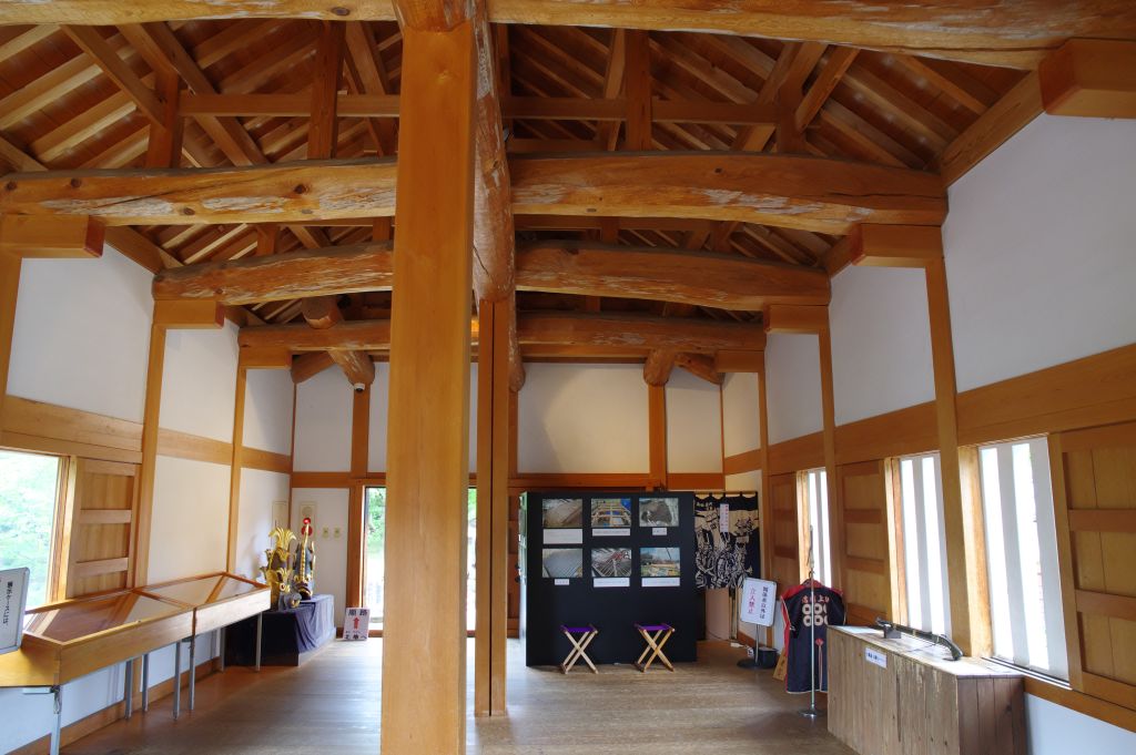 上田城・東虎口櫓門の中