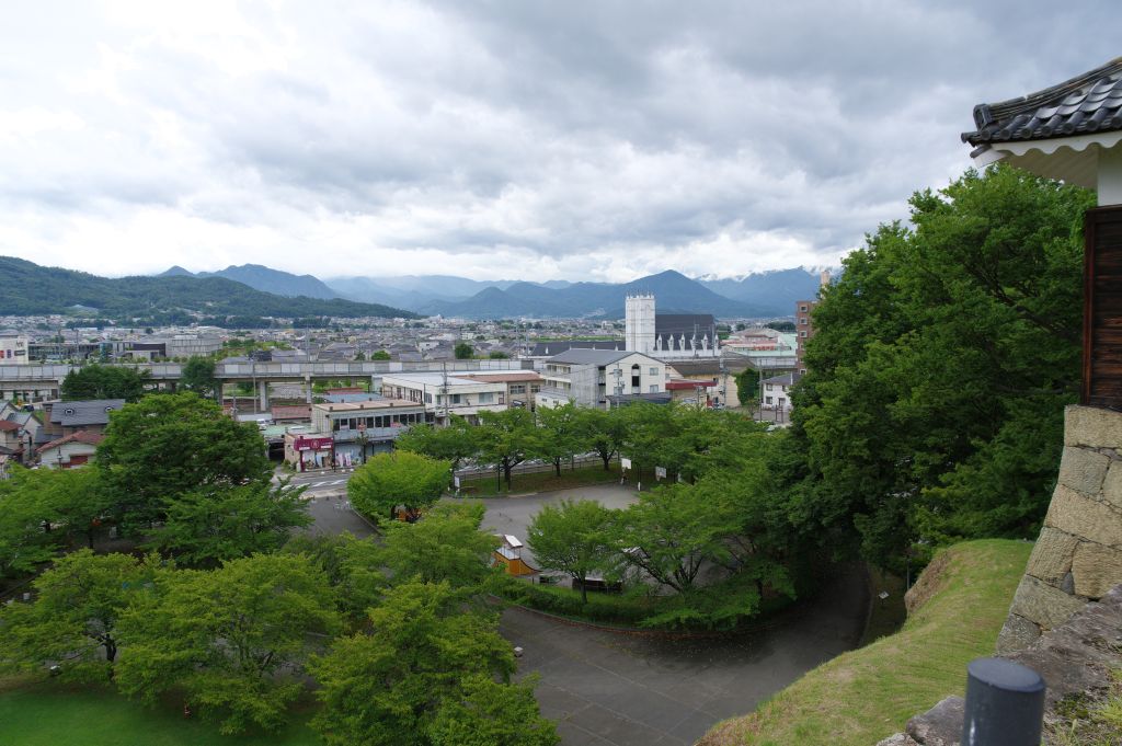 上田城・尼ヶ淵の西側