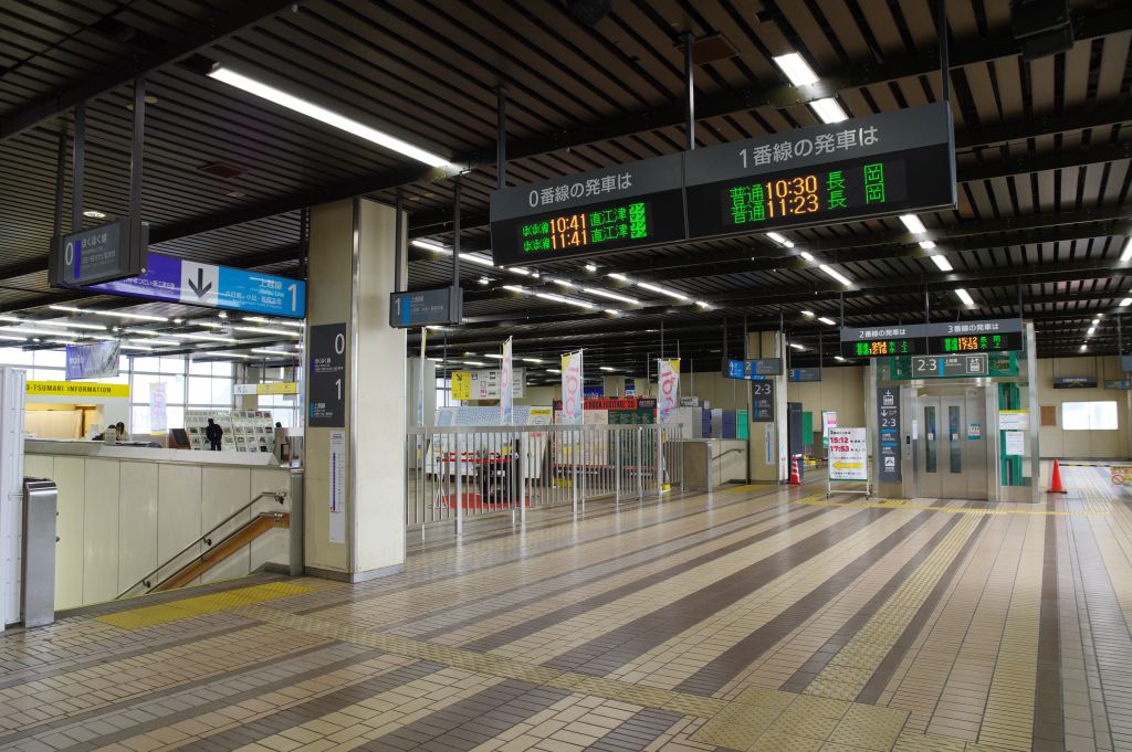 越後湯沢駅・上越線コンコース