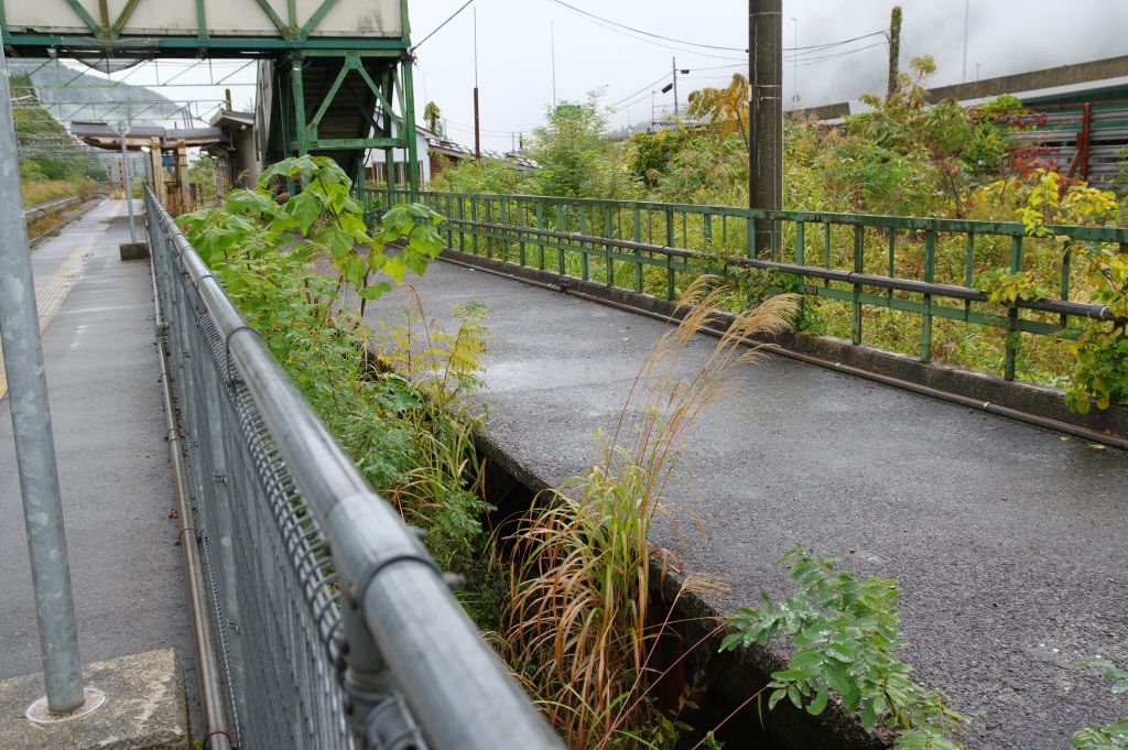 土樽駅・上り線旧ホーム