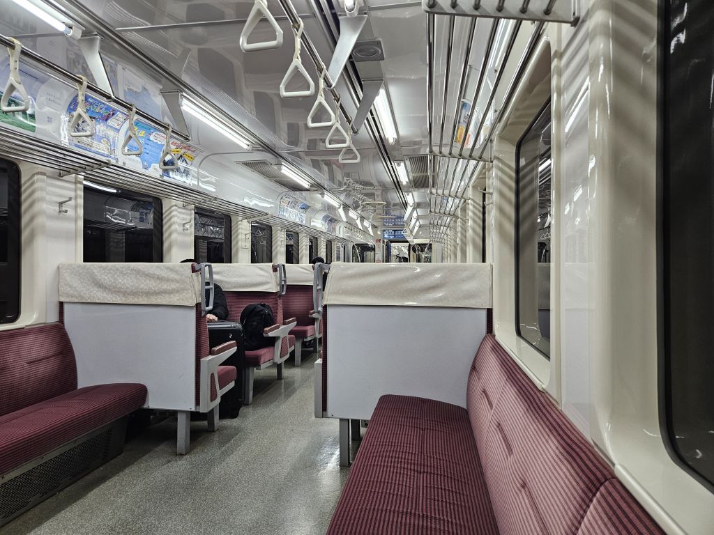 ほくほく線・美佐島へのトンネル内