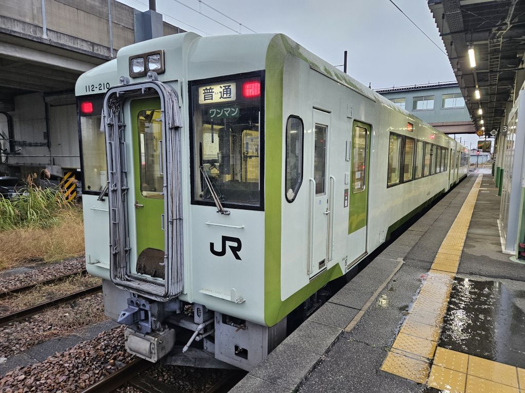 十日町駅・飯山線の車両