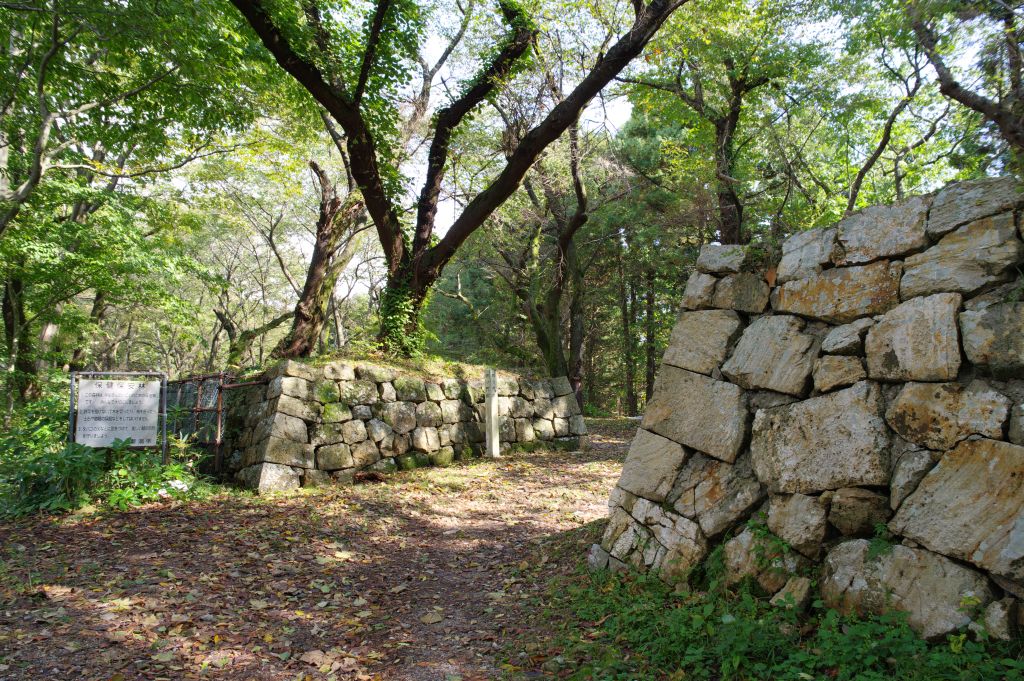 村上城・四ツ門跡の石垣