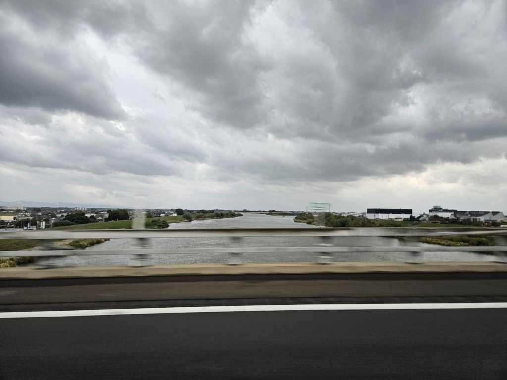 村上からの帰路・川
