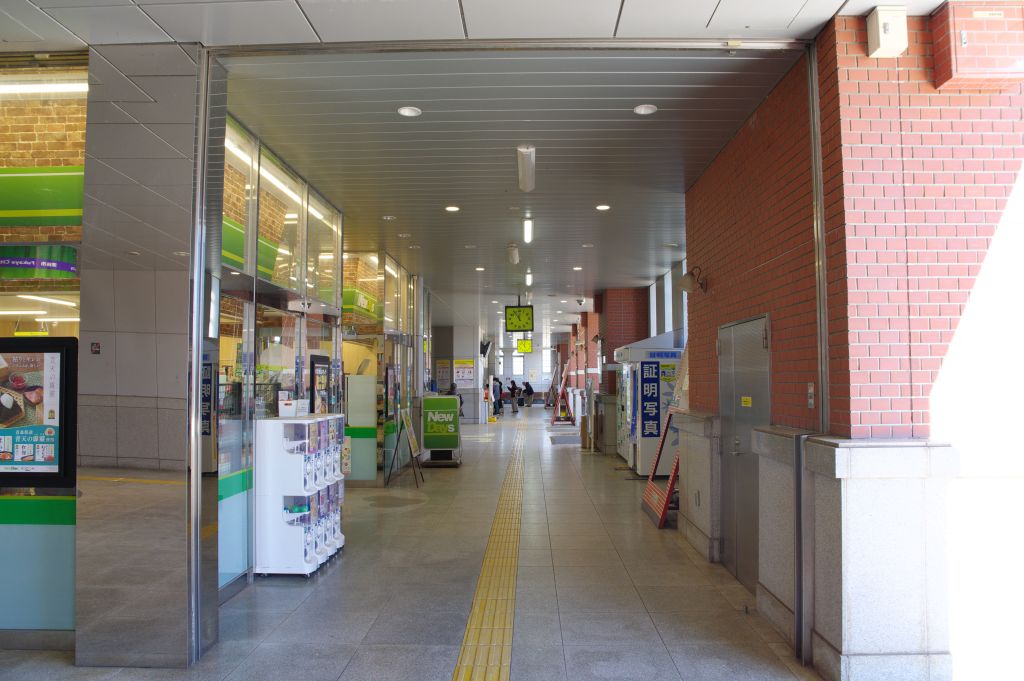深谷駅・駅舎内通路