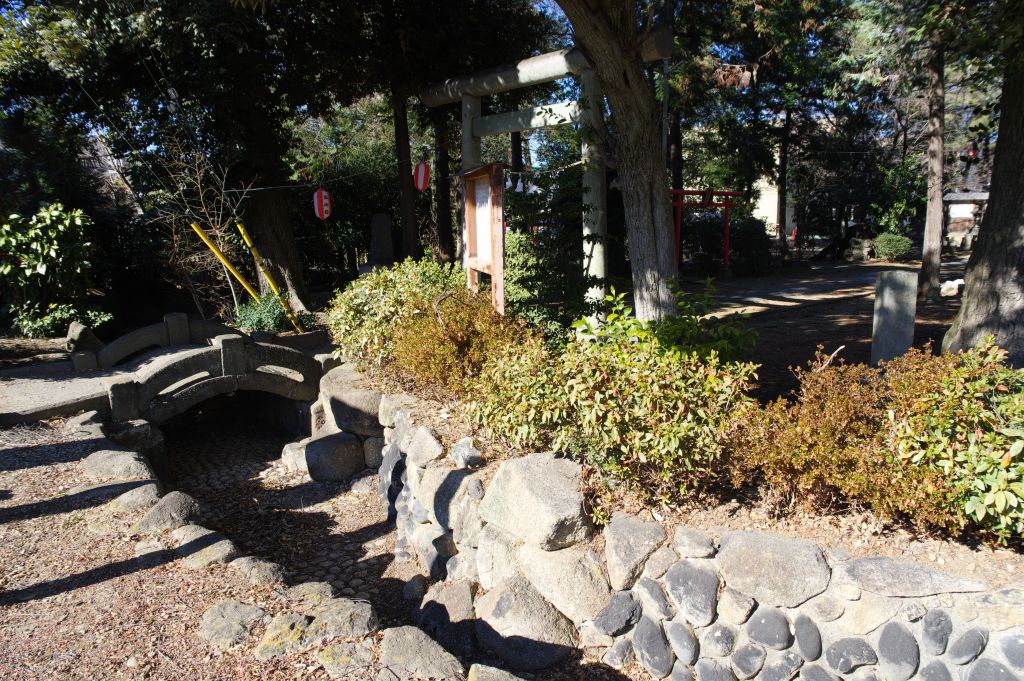 深谷城址・冨士浅間神社・入口の外濠跡