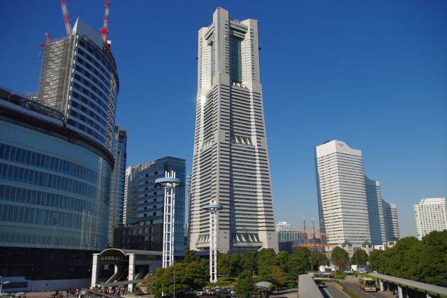 横浜ランドマークタワー・オフィスフロア眺望の写真ページへ