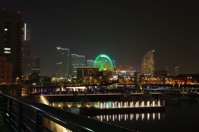 山下公園、像の鼻パークの夜景の写真ページ