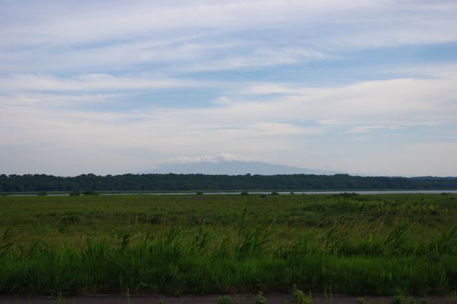 草原ととても幅広い濤沸湖。