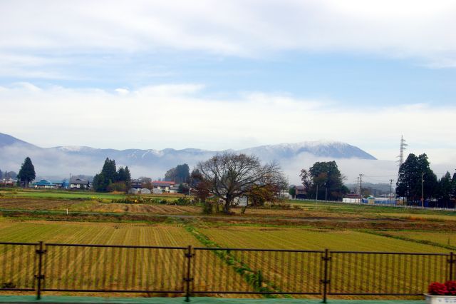 雫石町から西へ、岩手山を右手に秋田県に入り抱返り渓谷へ進んでいきます。