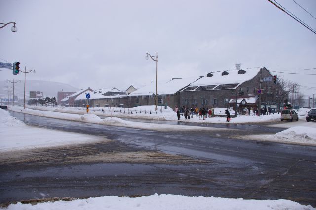 運河を離れ北のウォール街へ。雪で一面真っ白。