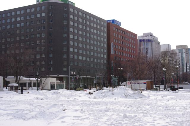 銀行の建物が沢山。