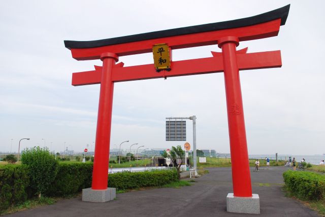 天空橋、羽田大鳥居の写真ページへ