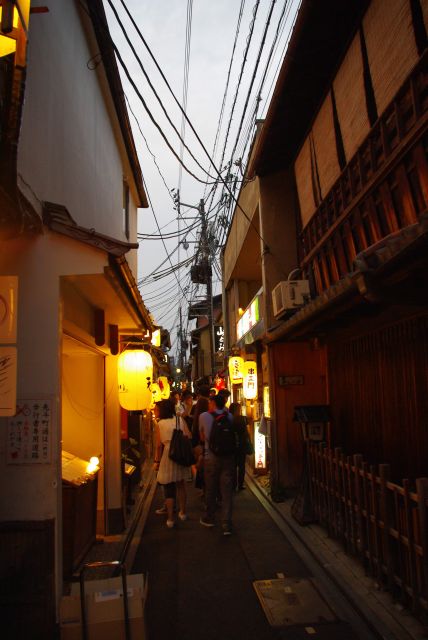 たくさんあるお店を見ているだけで飽きない。