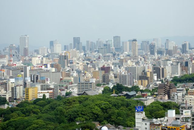 梅田ビル群。ここでも十分な高さ。