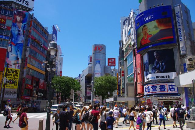 センター街前、シンボル的なSHIBUYA109。