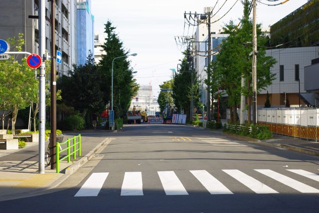 未だ工事の音が響きます。