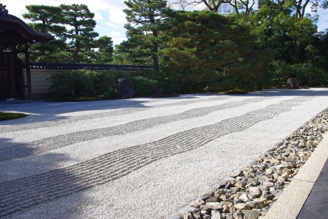 南向きで日差しが暖かく、落ち着きます。