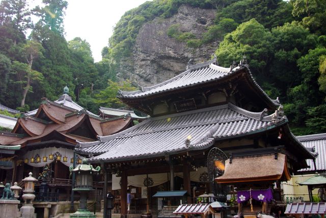 宝山寺の写真ページ