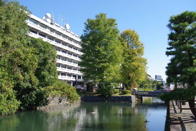 桜山口から高知県庁へ。