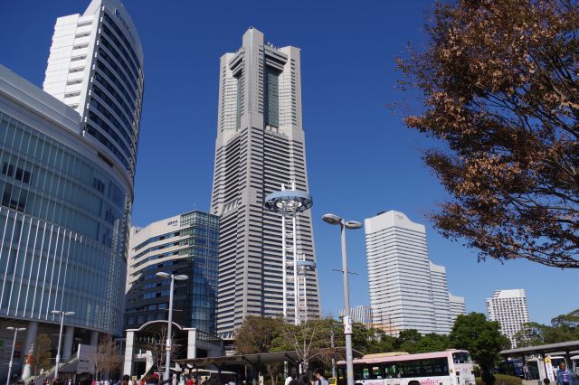 桜木町駅前の写真ページ