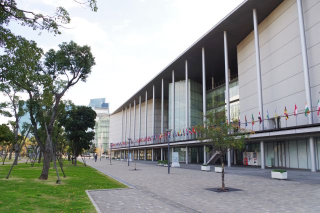 東京国際交流館プラザ平成。