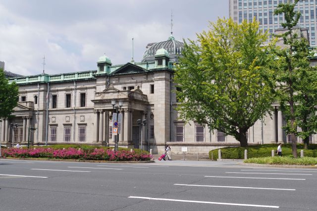 日銀旧館。