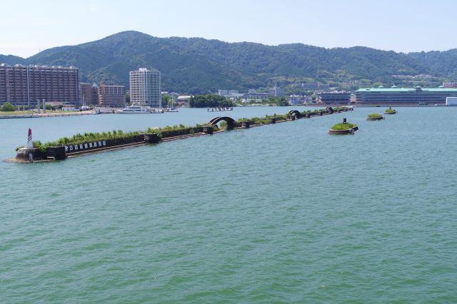 びわ湖花噴水の所。