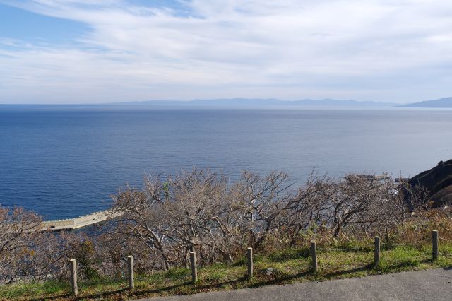 東側には下北半島が見えます。青森県も大きい。