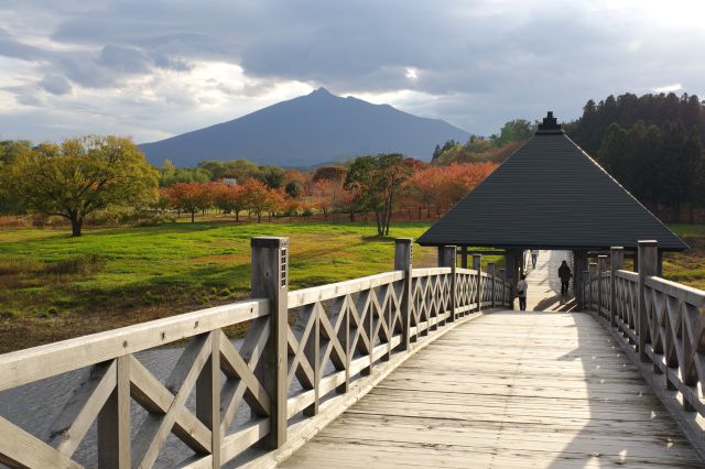 ここから後方に雄大な岩木山が見えてきます。