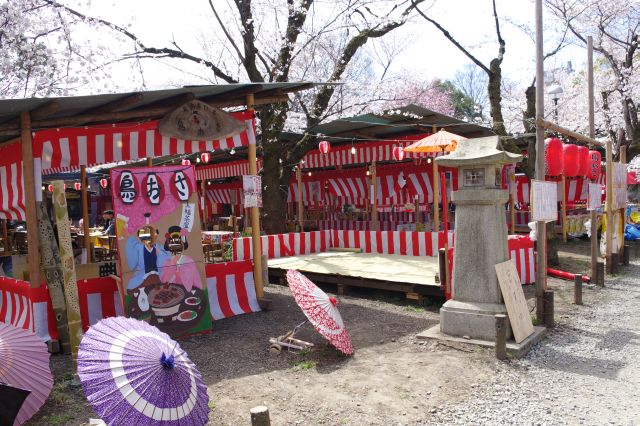 お祭り気分。