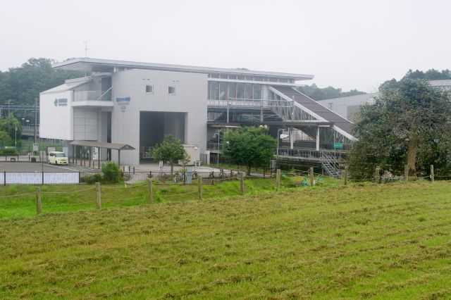 東北本線の国府多賀城駅。