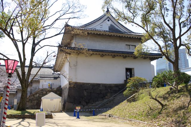 南西の角の千貫櫓。