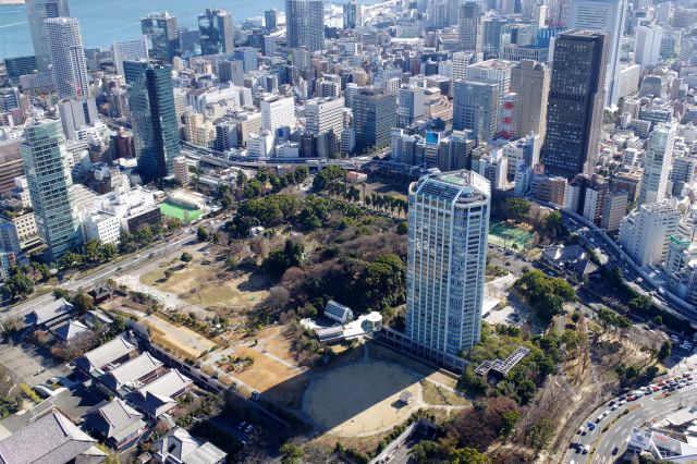 増上寺横の芝公園。