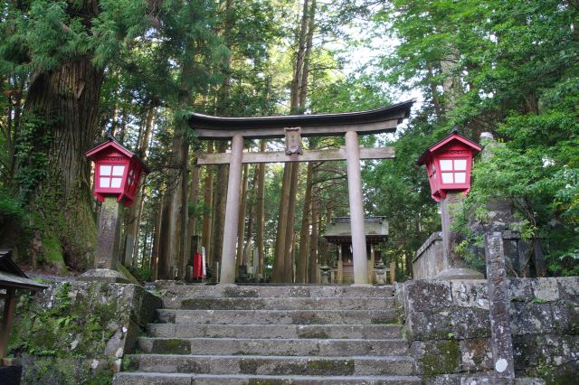 突き当りには冨士登山道吉田口。