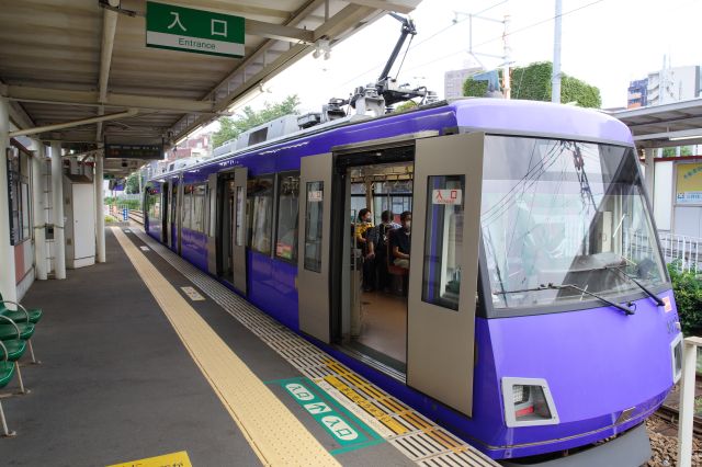 東急世田谷線の西太子堂駅で下車。