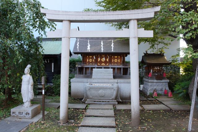 大鳥神社、大神宮、鳴子稲荷神社。