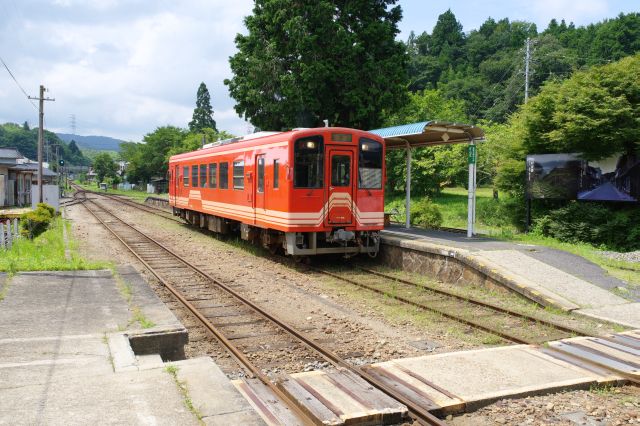 岩村駅の写真ページへ