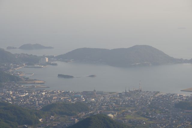 内海湾の風景。