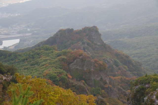 ロープウェイ脇の岩山も別角度から。ここまで自然の雄大さ、小豆島の大きさを感じることができました。