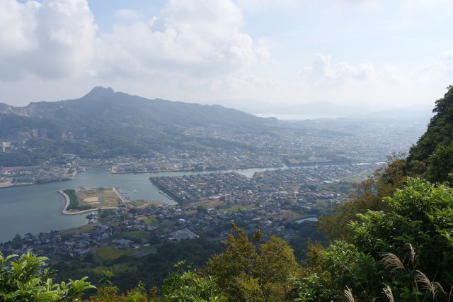 相引川河口部、かつてはもっと海が広かったはずです。