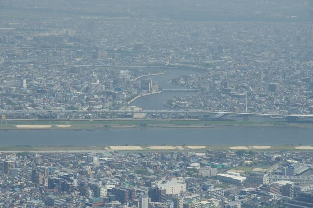 荒川に合流する前の中川周辺。