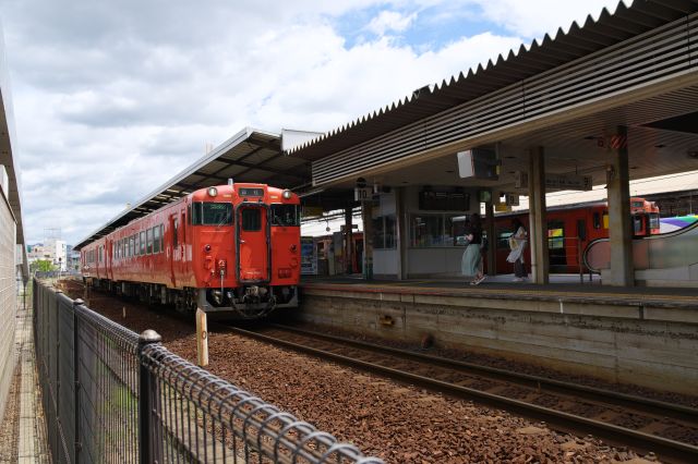 今では珍しいレトロな車両です。