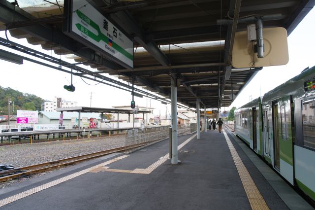 三陸鉄道となったリアス線の両石駅の表示も残ります。