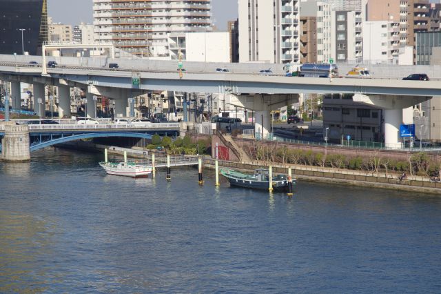 対岸にも船着き場があります。