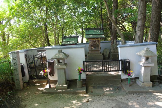 佐治神社があります。